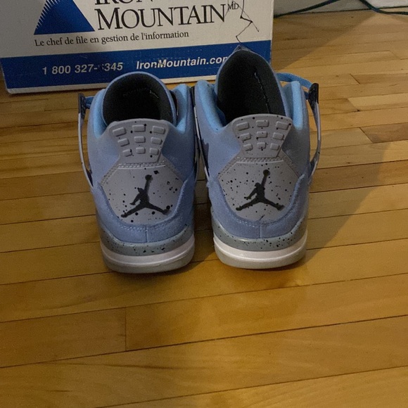 Jordan 4 university retro - Picture 3 of 5